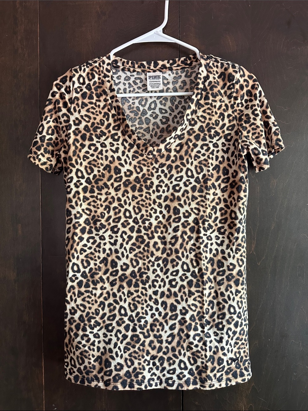 PINK Victoria's Secret Leopard V-Neck Short Sleeve Tee - Tan & Black